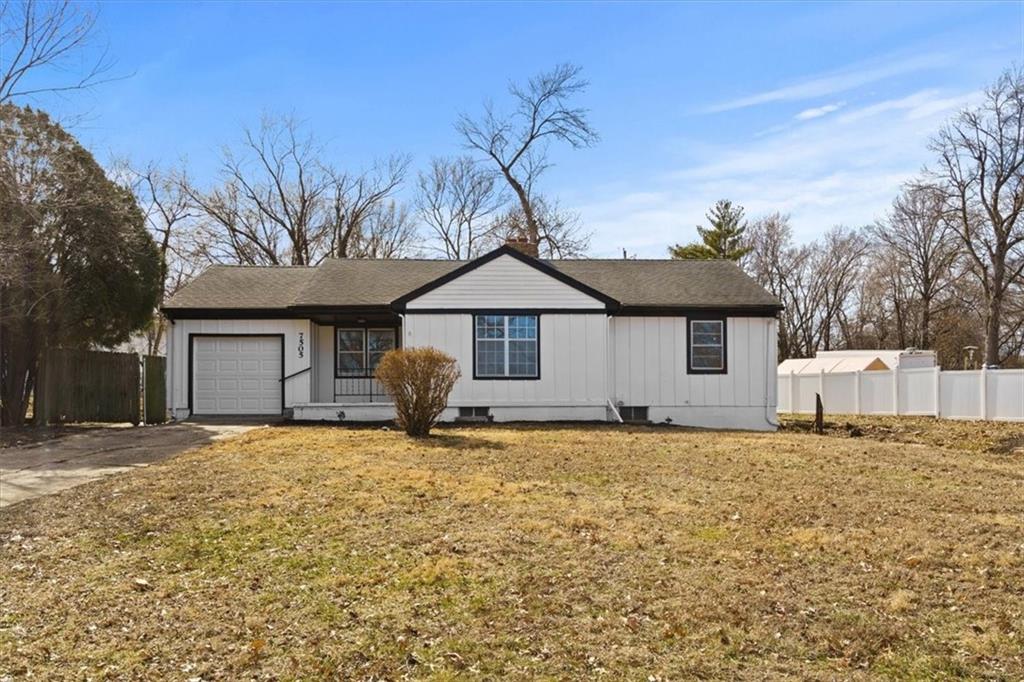 7505 E 130th Street, Grandview, MO 64030