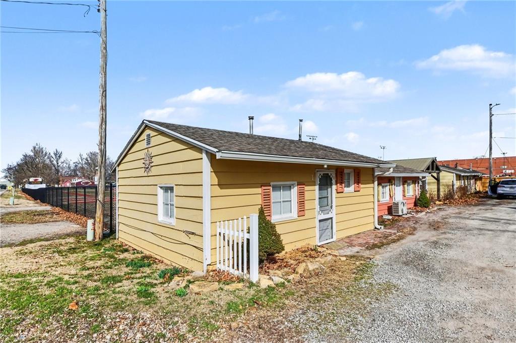 308 Chestnut Street, Silver Lake, KS 66539