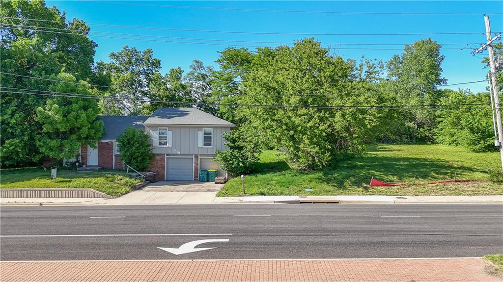6684 W 151st Street, Overland Park, KS 66223