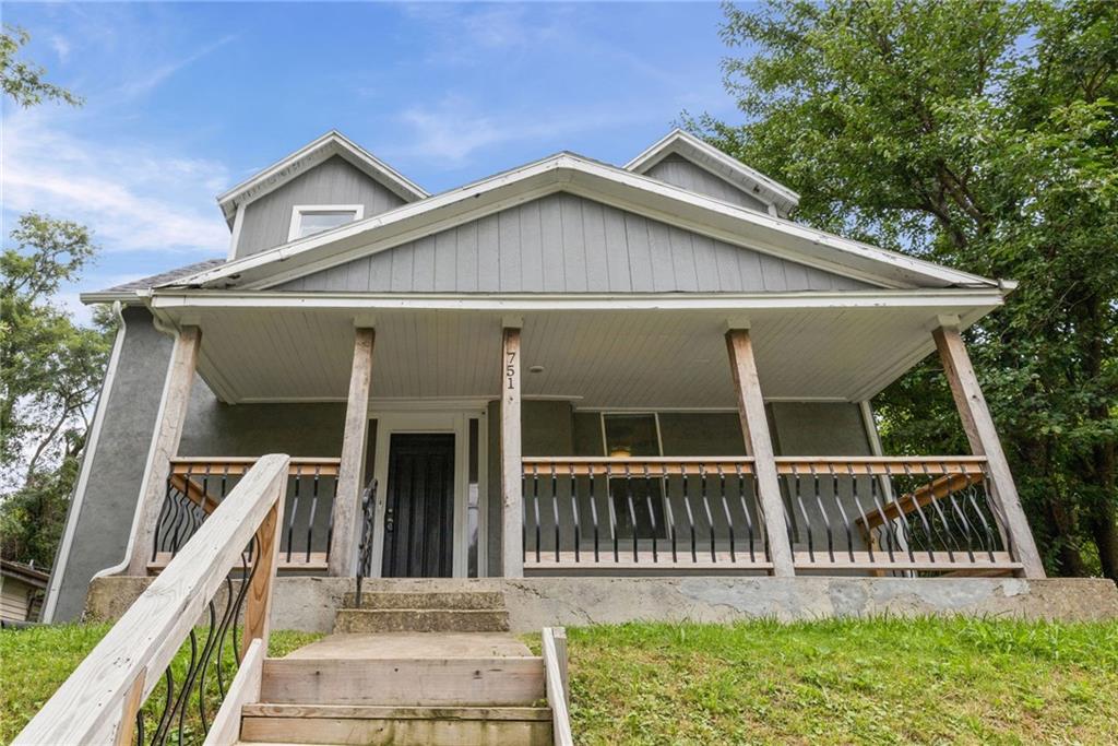 751 Stewart Avenue, Kansas City, KS 66101