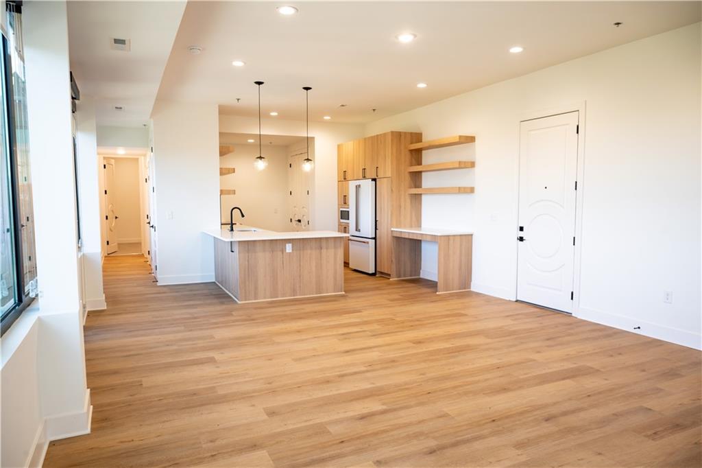 2940 Baltimore Avenue, Kansas City, MO 64108