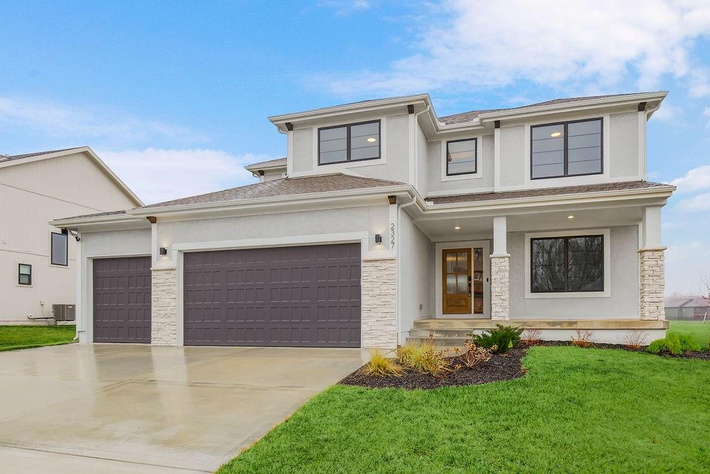 2327 Fishing Lane, Kearney, MO 64060