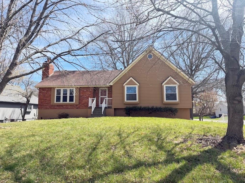 613 SE Brentwood Drive, Lee's Summit, MO 64063