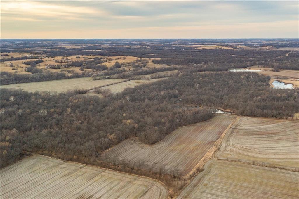 000 520th Road, Knob Noster, MO 65336