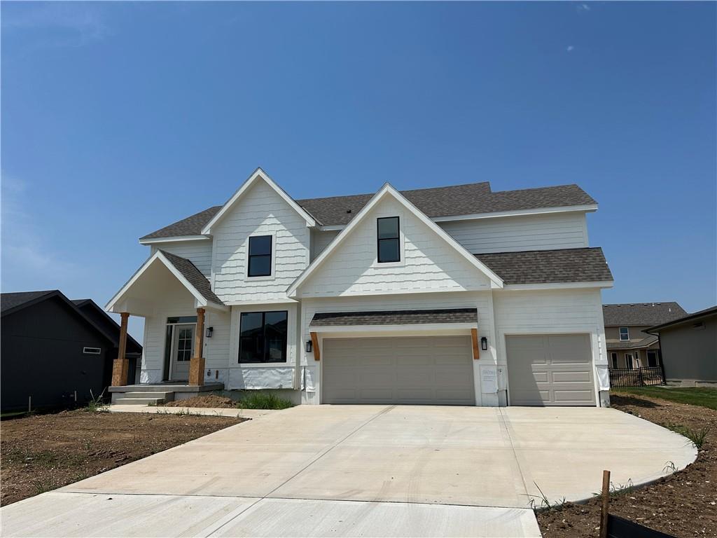 2614 SW Firefly Lane, Lee's Summit, MO 64082