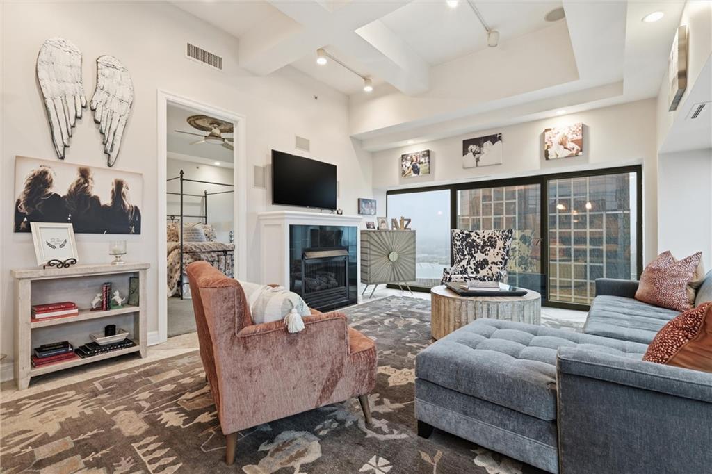 1101 Walnut Street, Kansas City, MO 64106