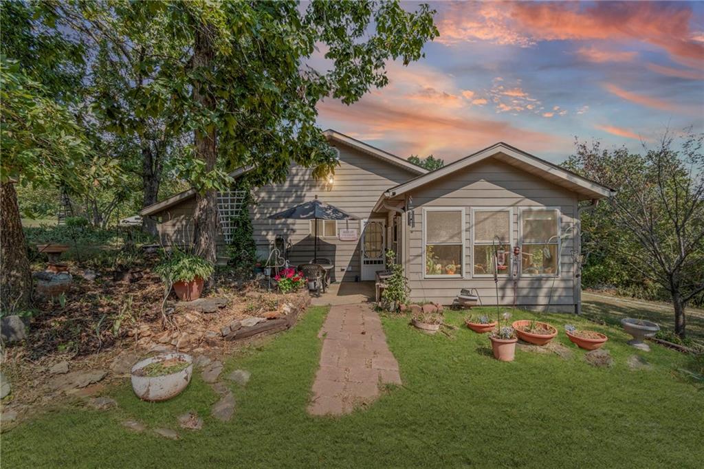 17537 Mockingbird Road, Warsaw, MO 65355
