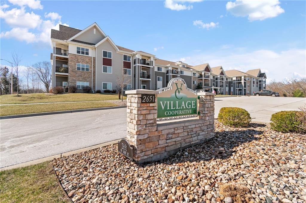 2651 NW Barry Road, Kansas City, MO 64154