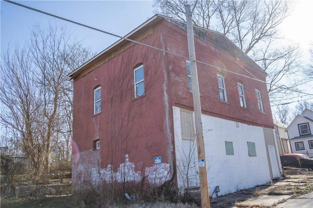 1927 Walrond Avenue, Kansas City, MO 64127