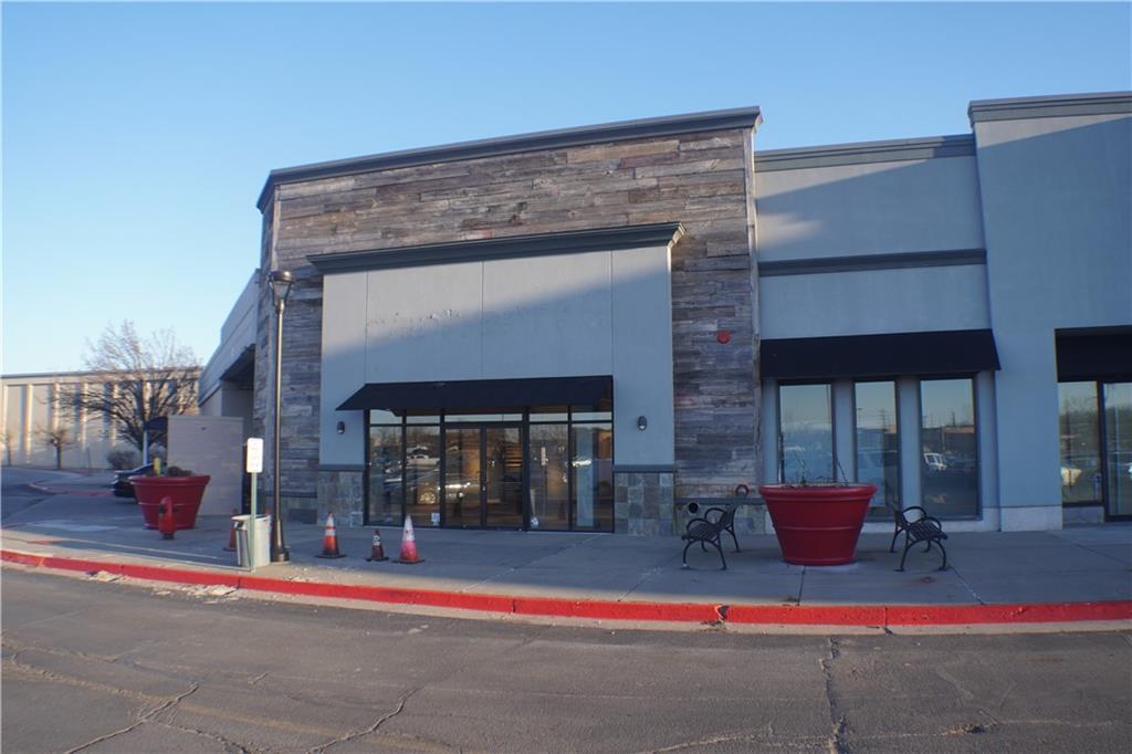 18801 E 39th Street, Independence, MO 64057