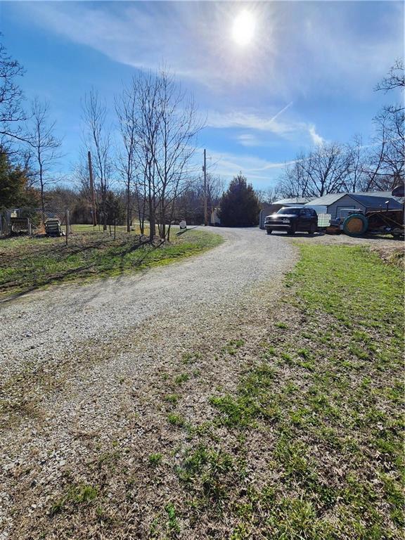 37 Oakdale Court, Linn Valley, KS 66040