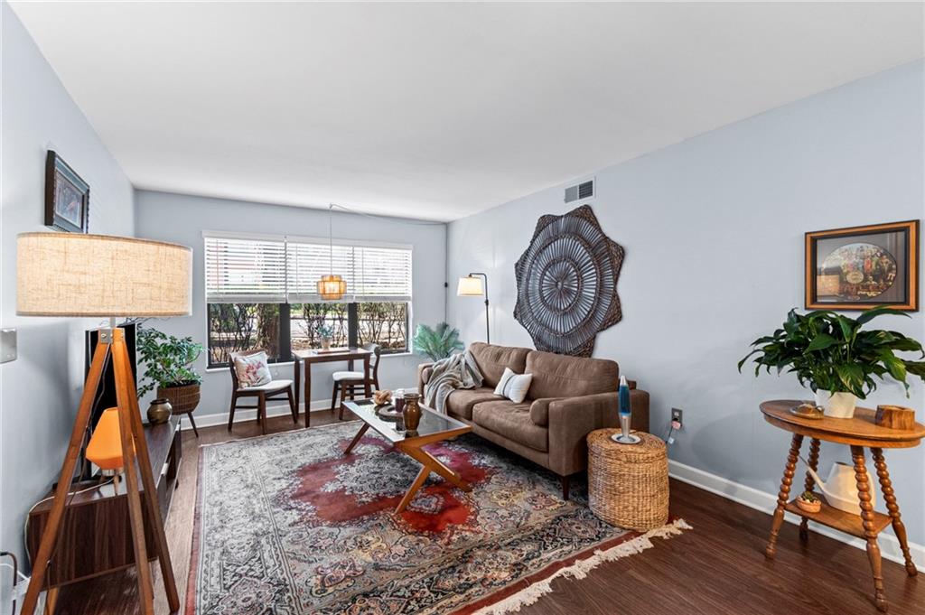 925 Washington Street, Kansas City, MO 64105