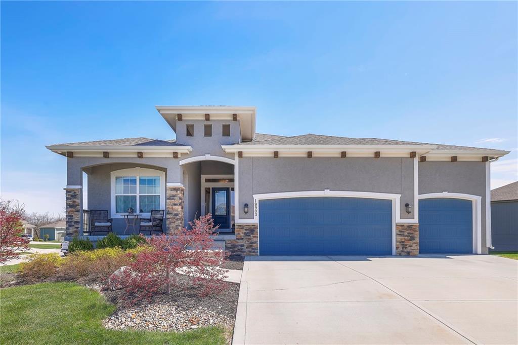 18903 Mahaffie Street, Spring Hill, KS 66083