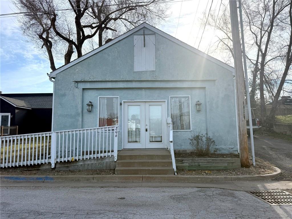 206 S 12th Street, Lexington, MO 64067