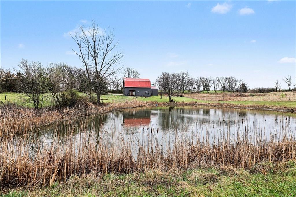 8673 W MO-116 Highway, Gower, MO 64454