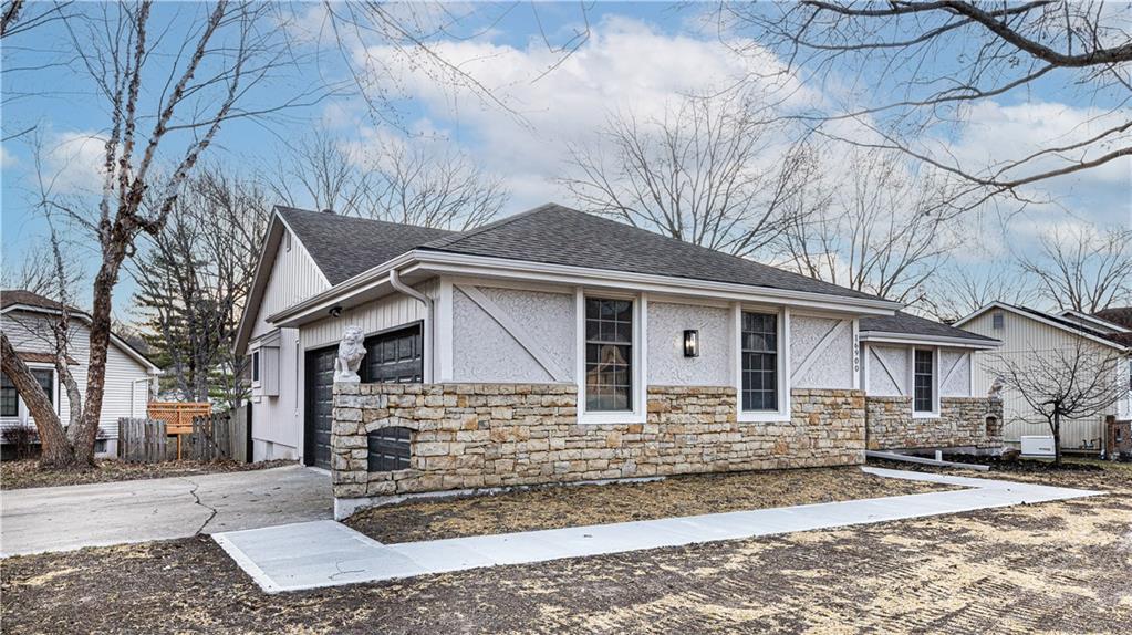 16900 E 49th Terrace, Independence, MO 64055