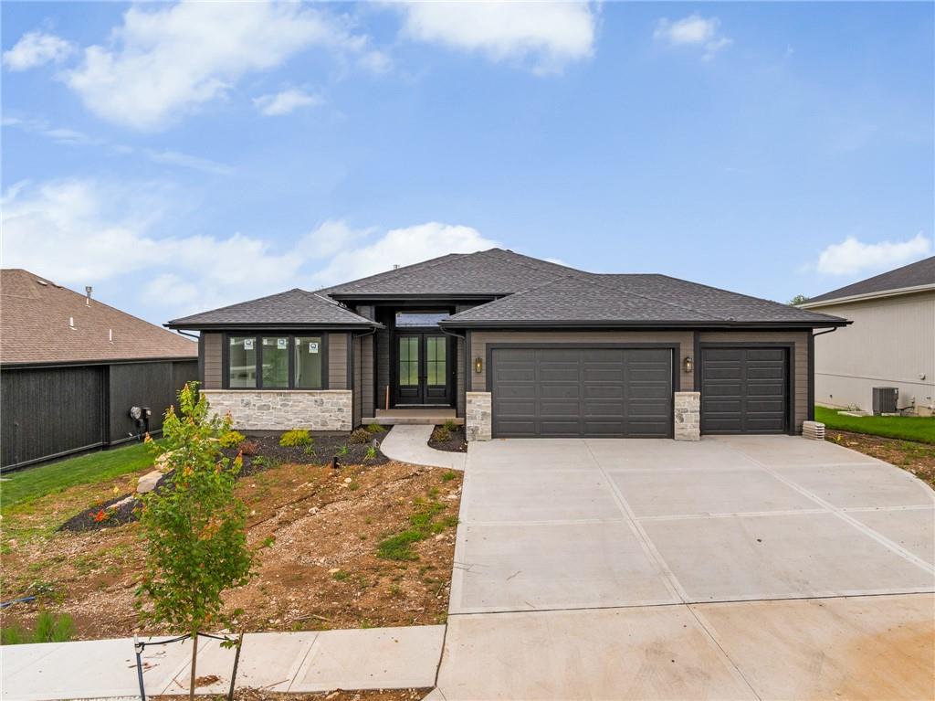 25152 W 141st Terrace, Olathe, KS 66061