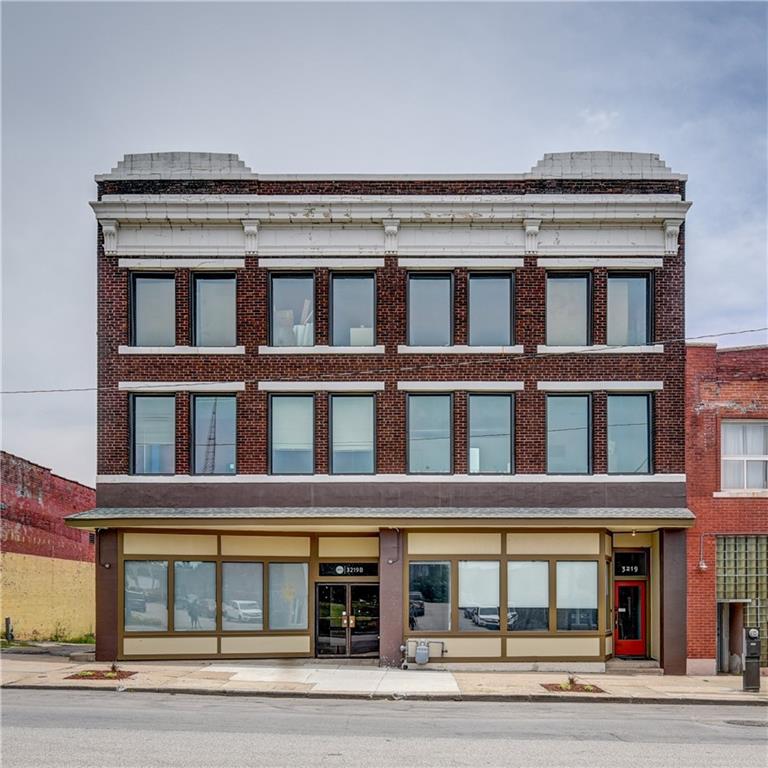 3219 Troost Avenue, Kansas City, MO 64109