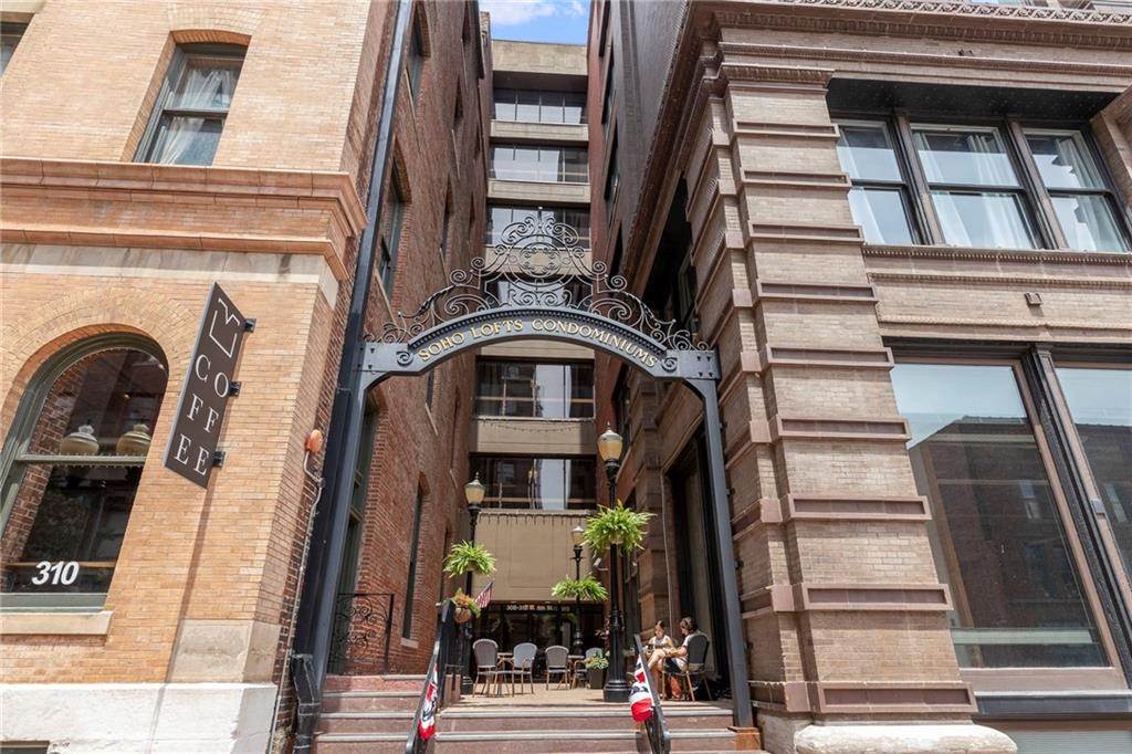 308 W 8th Street, Kansas City, MO 64105
