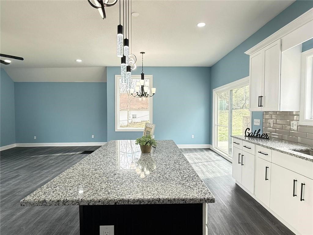 2538 Roe Lane, Kansas City, KS 66103