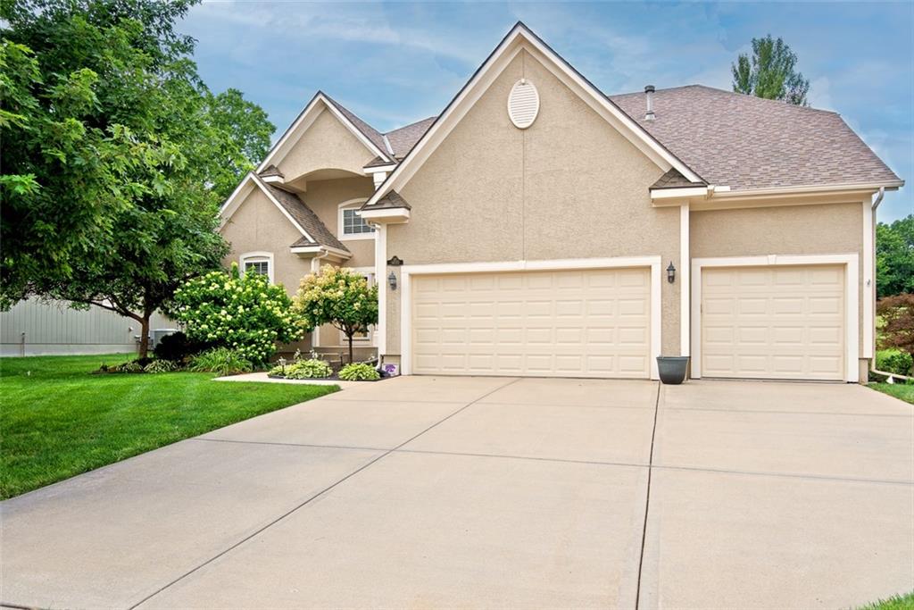 14770 S Glen Eyrie Street, Olathe, KS 66061