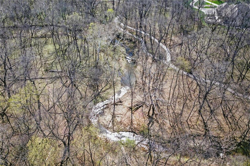 10283 W 191st Street, Bucyrus, KS 66013