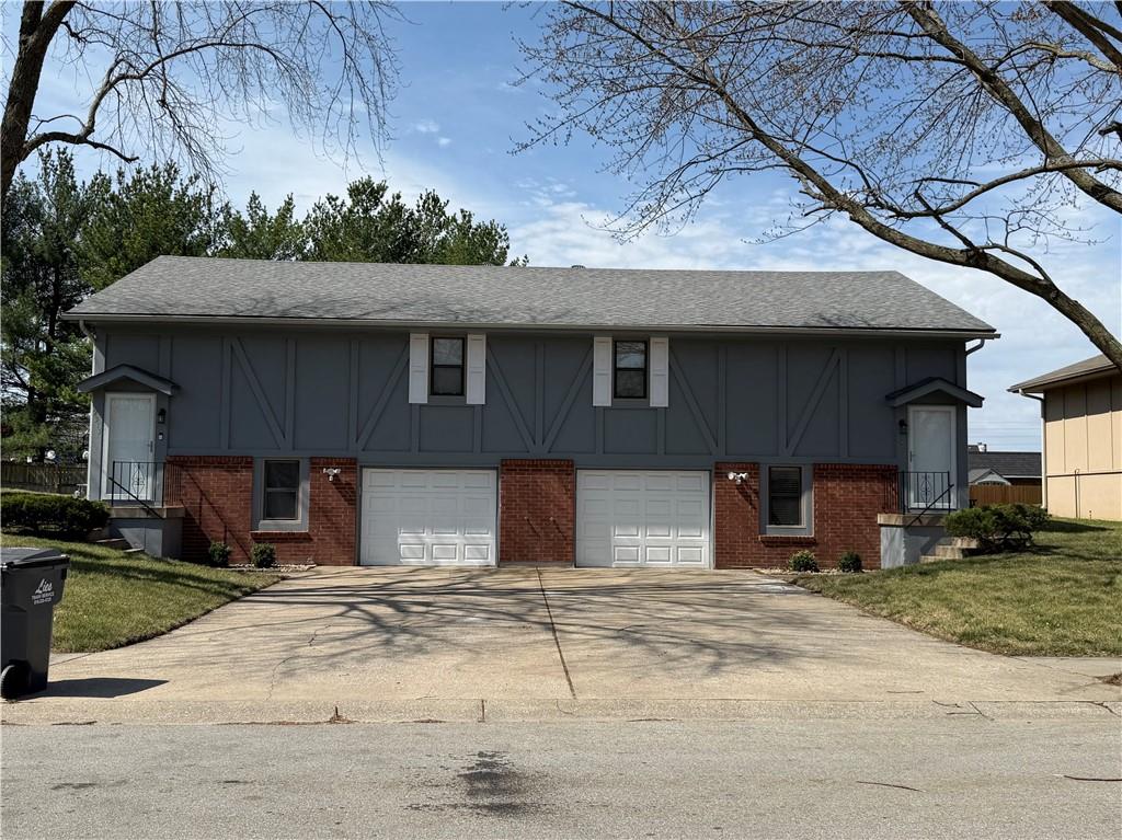 2313 & 2315 SW 6th Street, Blue Springs, MO 64014