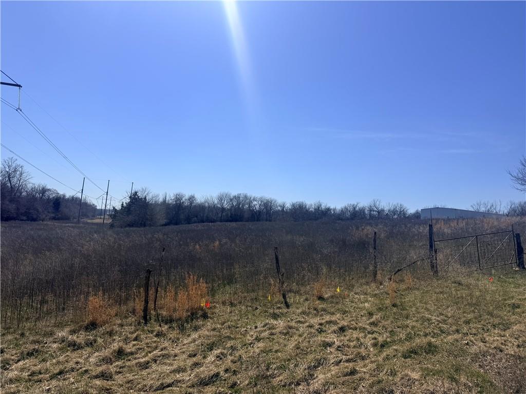 35703 E Pink Hill Road, Oak Grove, MO 64057