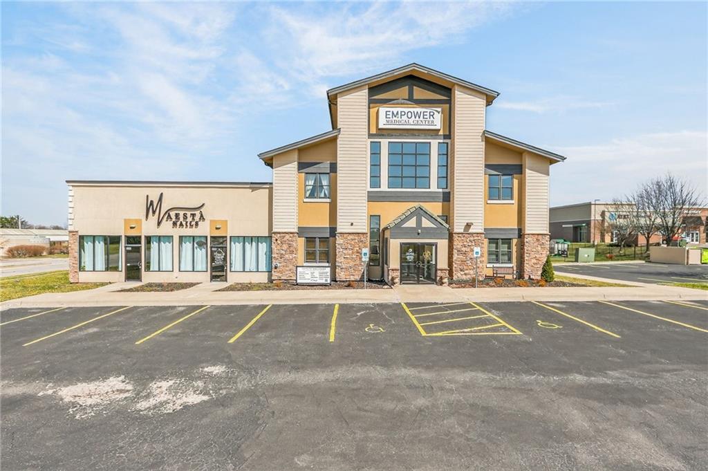 350 Greenwich Drive, Lee's Summit, MO 64082