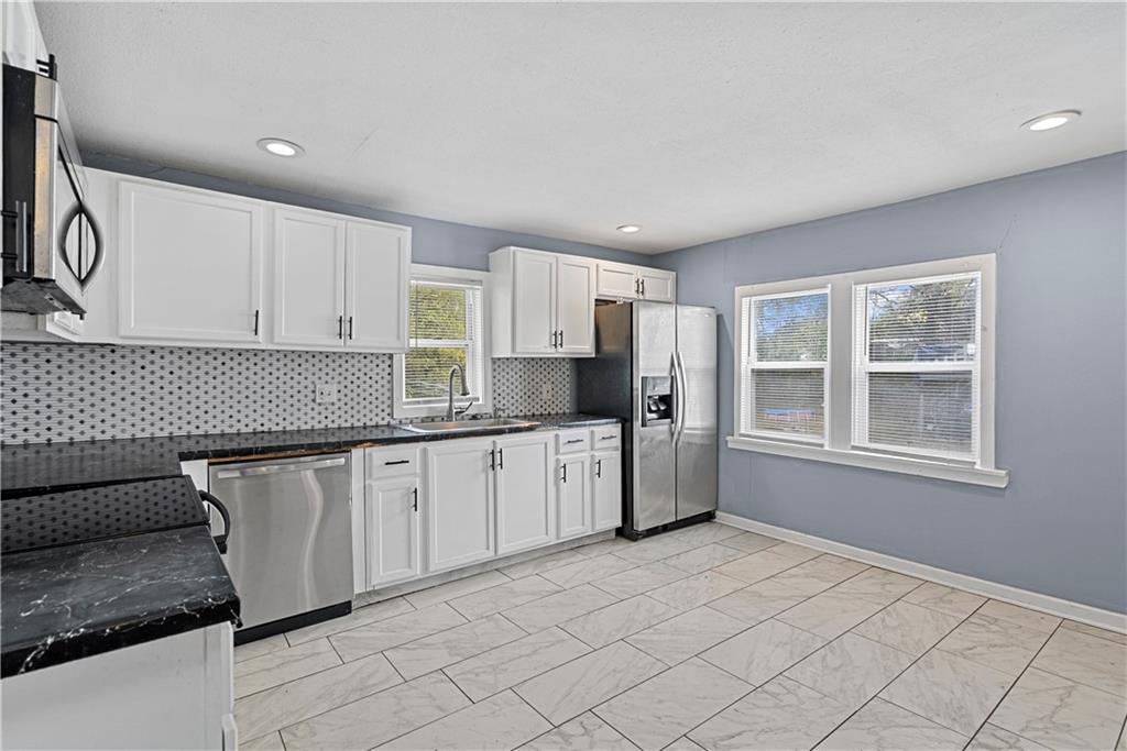 3868 E 59th Street, Kansas City, MO 64130