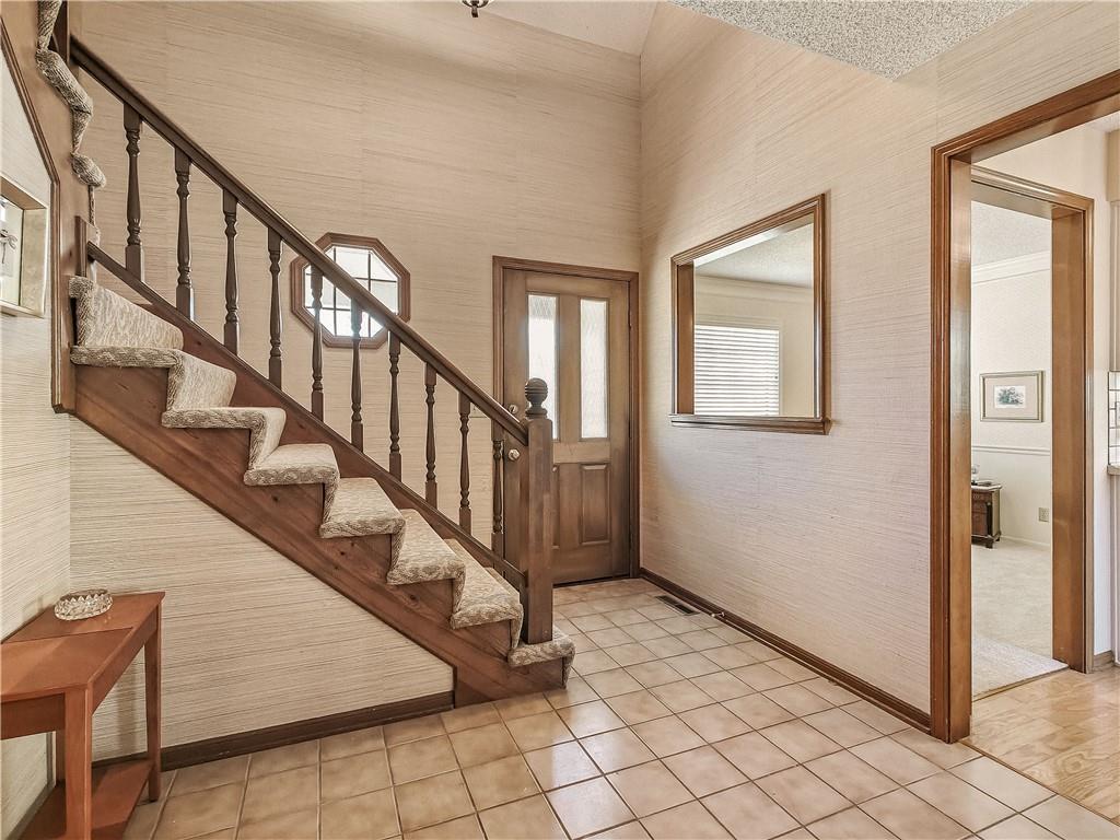 10560 Noland Road, Overland Park, KS 66215