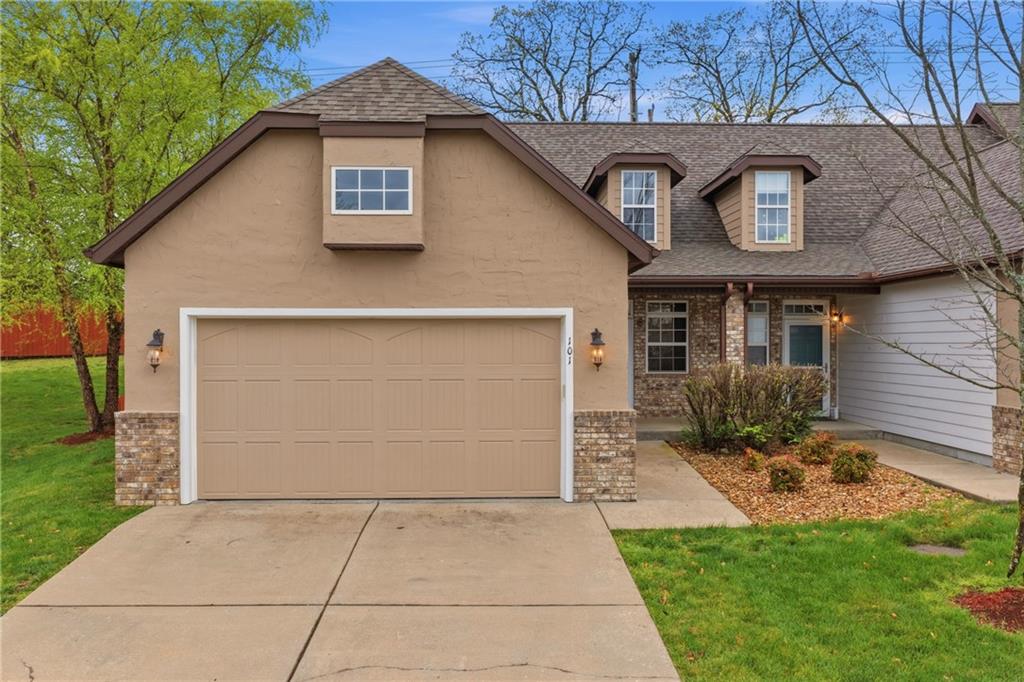 101 Residence Lane, Branson, MO 65616