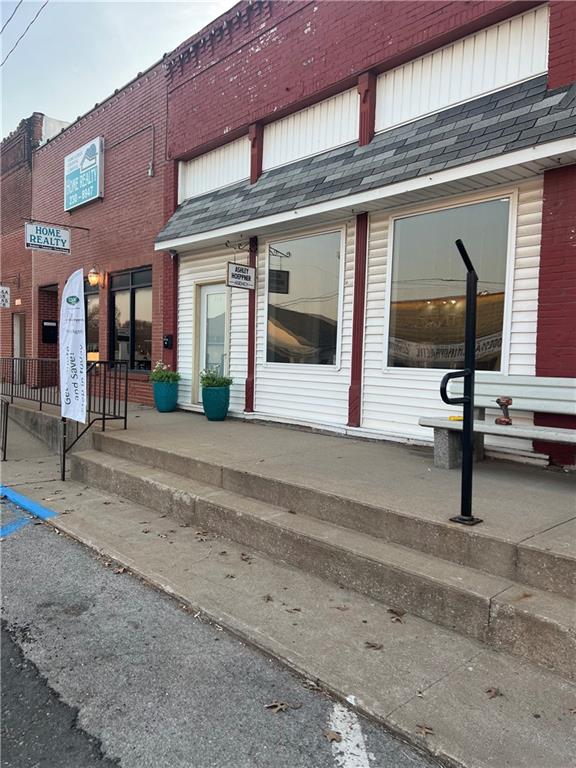 213 S 2nd Street, Odessa, MO 64076