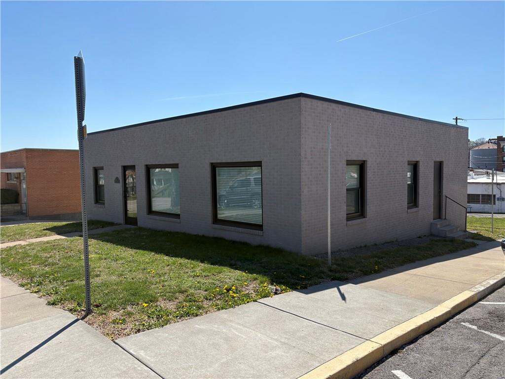 820 Kansas Avenue, Atchison, KS 66002
