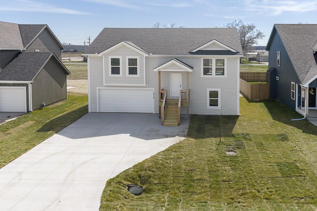1007 2nd Street, Perry, KS 66073