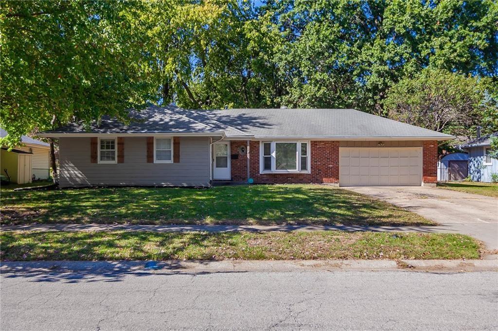 909 NW Range Street, Blue Springs, MO 64015