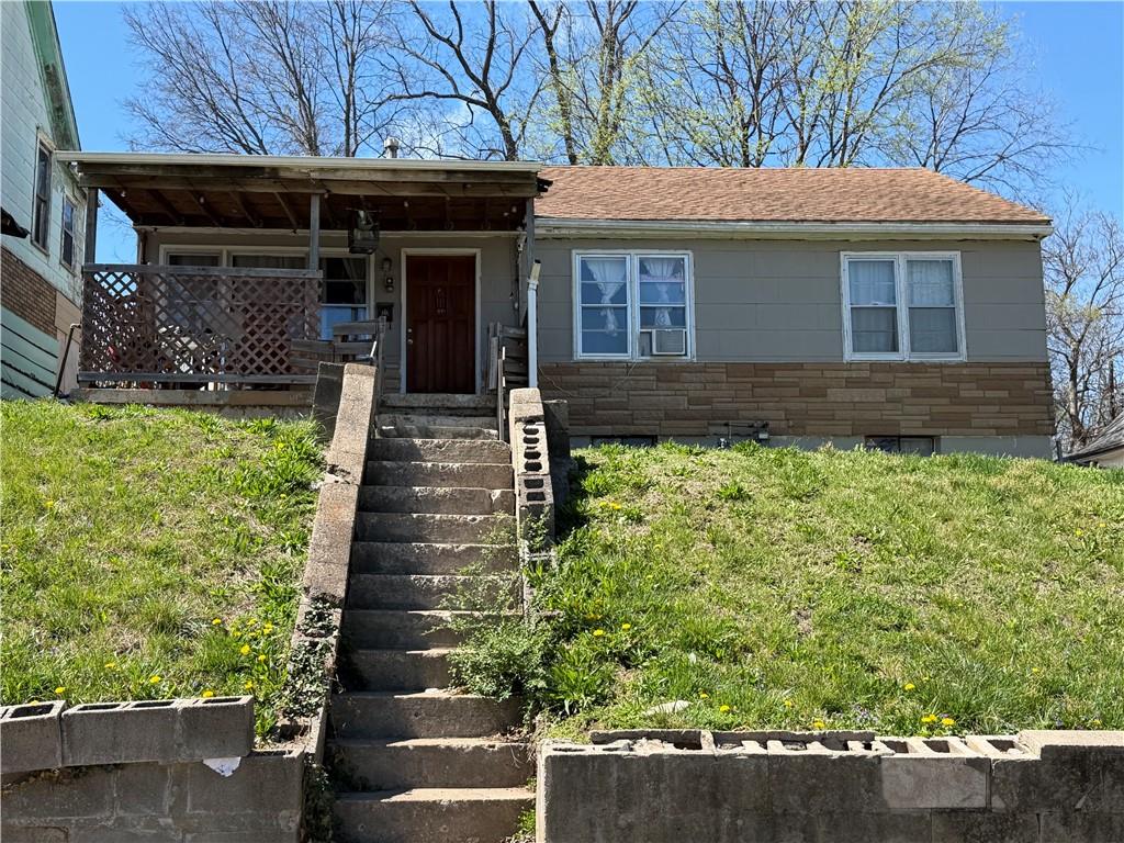 340 N Topping Avenue, Kansas City, MO 64123