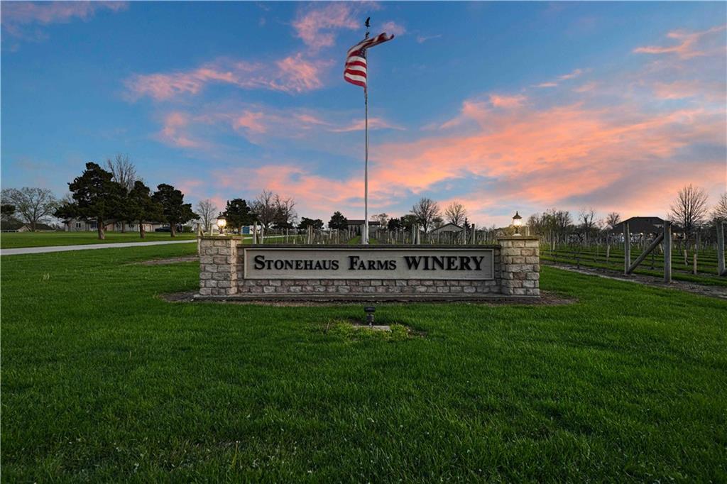 24607 NE Colbern Road, Lee's Summit, MO 64086