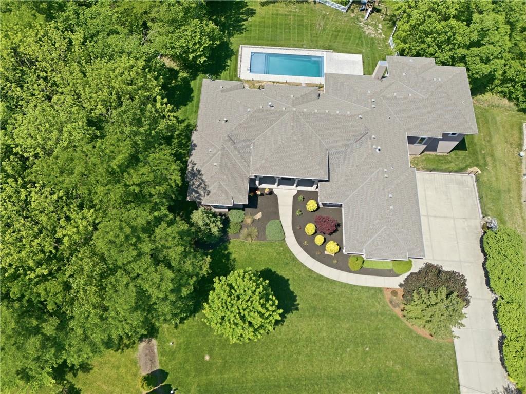 6930 NW WHITE PINE Circle, Parkville, MO 64152