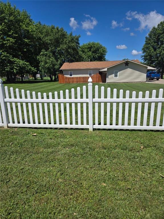 129 NW 251st Road, Clinton, MO 64735