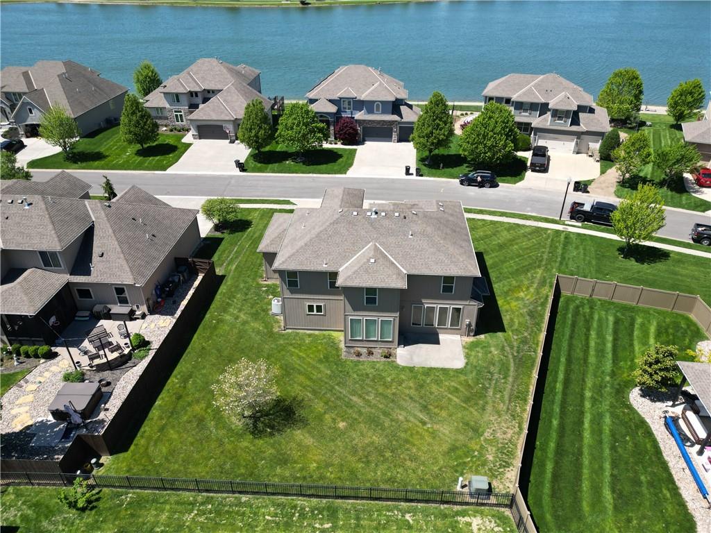 8804 SE 1st Street, Lee's Summit, MO 64064