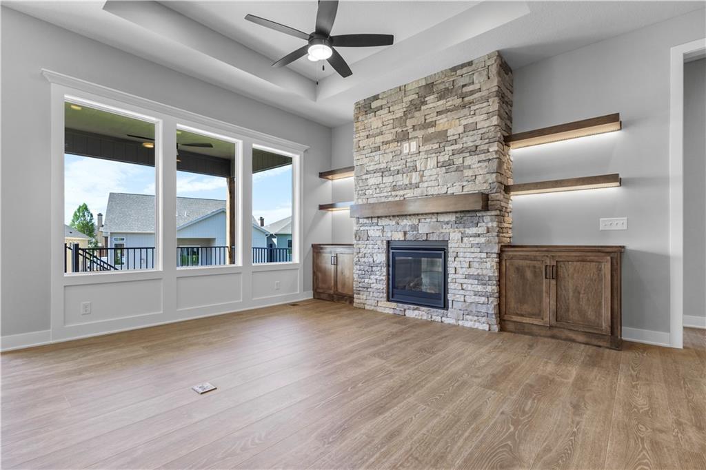 4830 NW Huonker Court, Riverside, MO 64150
