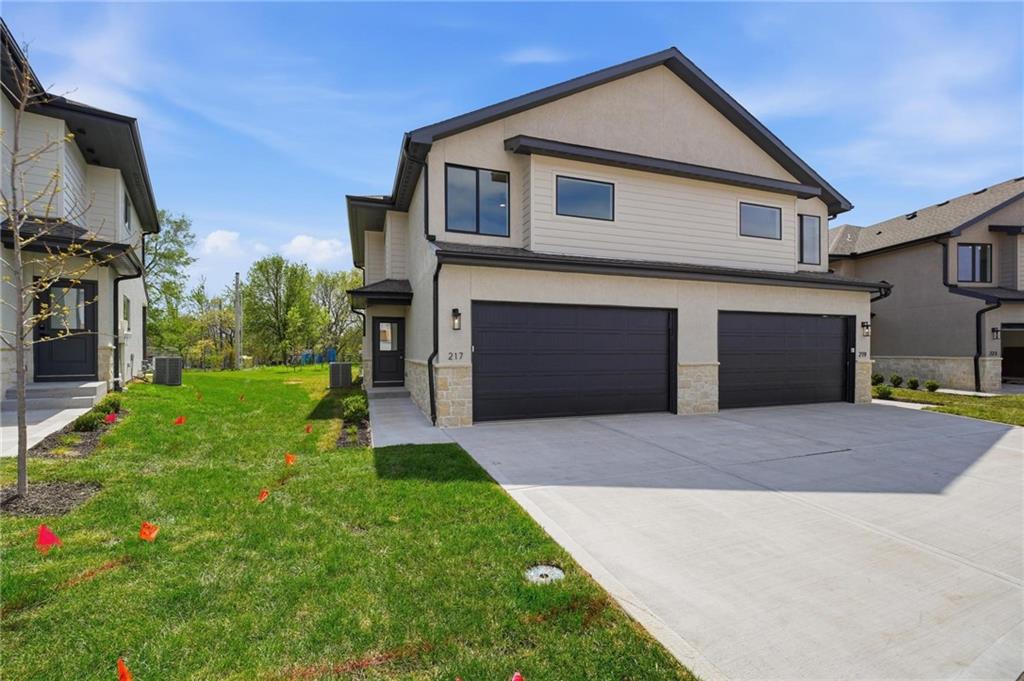229 NW Orchard Court, Lee's Summit, MO 64063