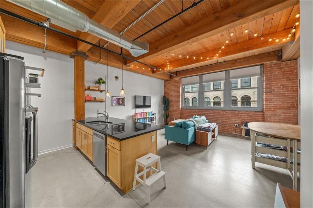 712 Broadway Boulevard, Kansas City, MO 64105