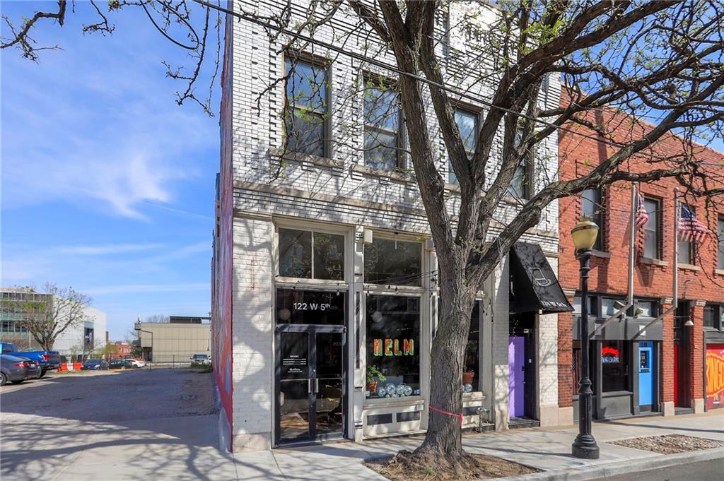 120-122 W 5th Street, Kansas City, MO 64105