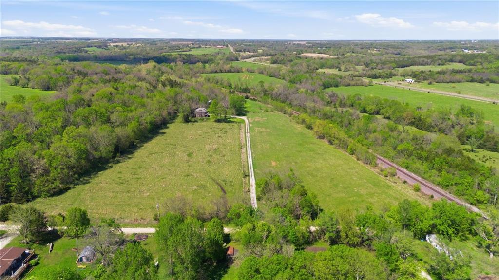 5976 Cleveland Avenue, Parker, KS 66072