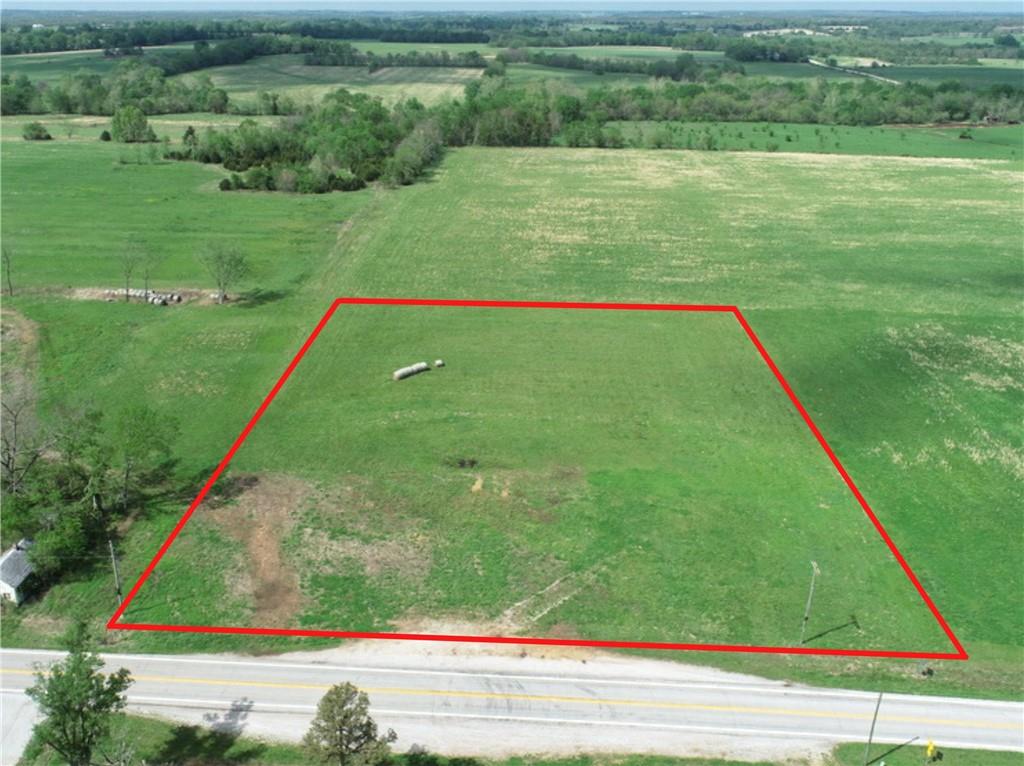 6777 E 32 Highway, El Dorado Springs, MO 64744