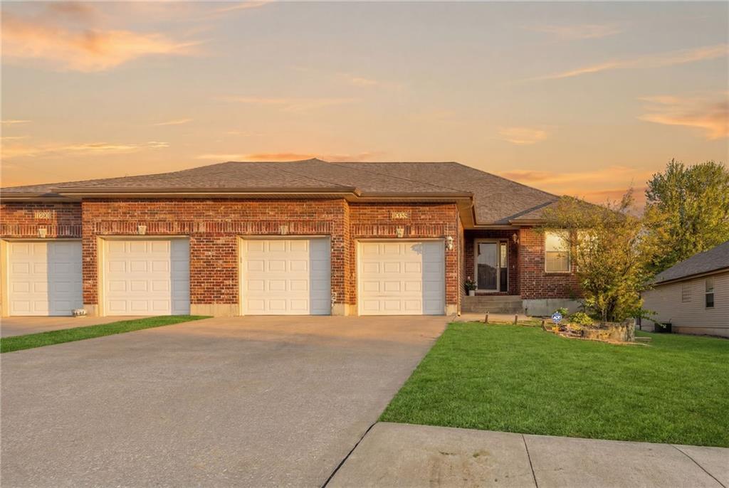 1803 Villa Drive, Warrensburg, MO 64093