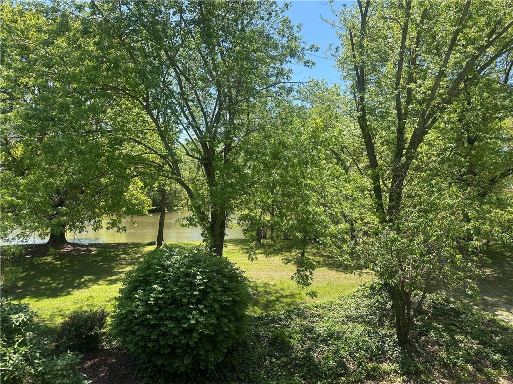 17 NE 465th Road, Warrensburg, MO 64093