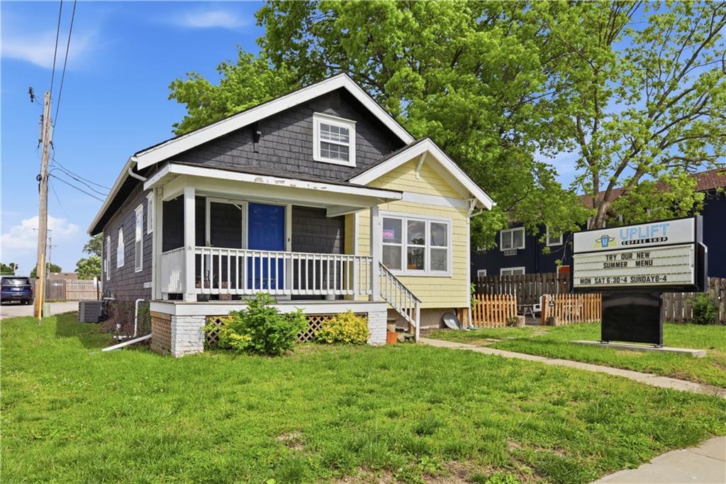 112 6th Street, Baldwin City, KS 66006